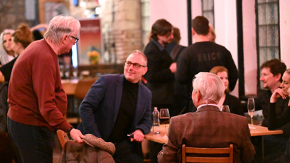 FOTO: Jiří Lábus si přisedl k Miroslavu Donutilovi.