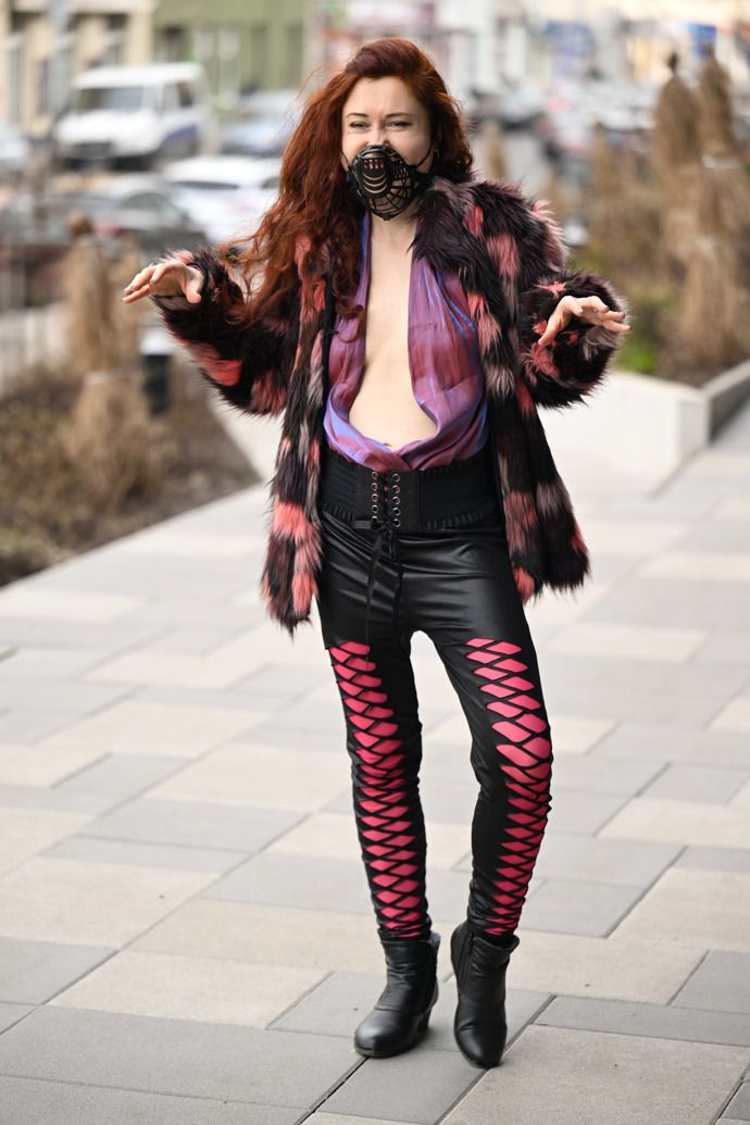 FOTO: Eva Toulová předváděla psa. – stránka 11