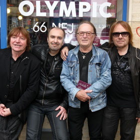 Jiří Valenta s dalšími členy skupiny Olympic.
