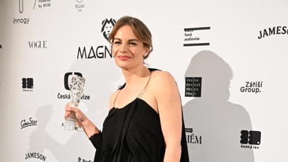 FOTO: Juliána Brutovská získala Českého lva za vedlejší roli ve filmu Karavan.