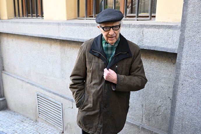 FOTO: Oslava 90. narozenin Zdeňka Svěráka. – stránka 26