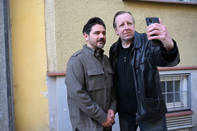 FOTO: Vojta Kotek se ochotně fotil s fanoušky. – stránka 2