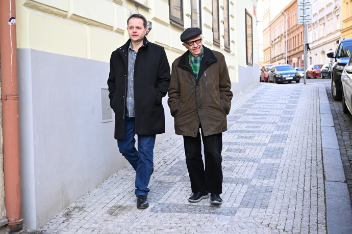 FOTO: Oslava 90. narozenin Zdeňka Svěráka. – stránka 22