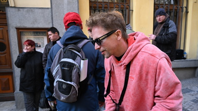 FOTO: Tomáš Klus byl k nepřehlédnutí.