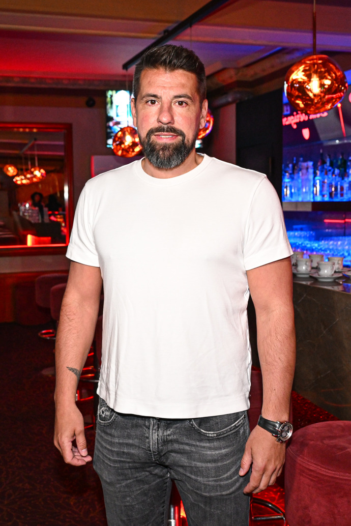 FOTO: Milan Baroš TK k jeho poslednímu zápasu. – stránka 8