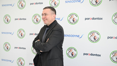 FOTO: Základní zubní péče je u nás zdarma, což podle něj stojí stát obrovské miliardy.