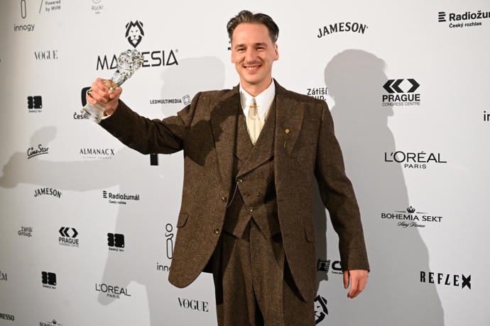 FOTO: Jan Nedbal se stal nejlepším hercem ve vedlejší roli v seriálovém díle (Král Šumavy 2). – stránka 8