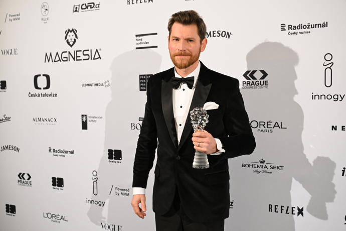 FOTO: David Švehlík získal Českého lva za výkon v hlavní roli v seriálovém díle (Studna). – stránka 5