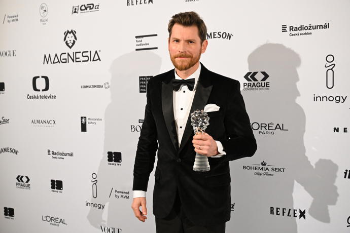 FOTO: David Švehlík získal Českého lva za výkon v hlavní roli v seriálovém díle (Studna). – stránka 3