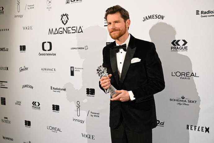 FOTO: David Švehlík získal Českého lva za výkon v hlavní roli v seriálovém díle (Studna). – stránka 2