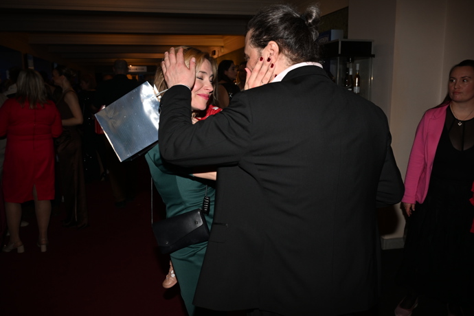 FOTO: Felix Slováček mladší s blondýnkou. – stránka 3