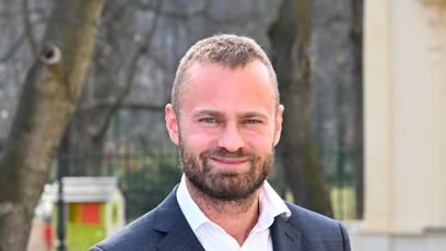 FOTO: Populární lékař ale tyto pochybnosti smetl ze stolu s tím, že by záchranářky mnoha chlapům v řízení pořádně natřely zrak.