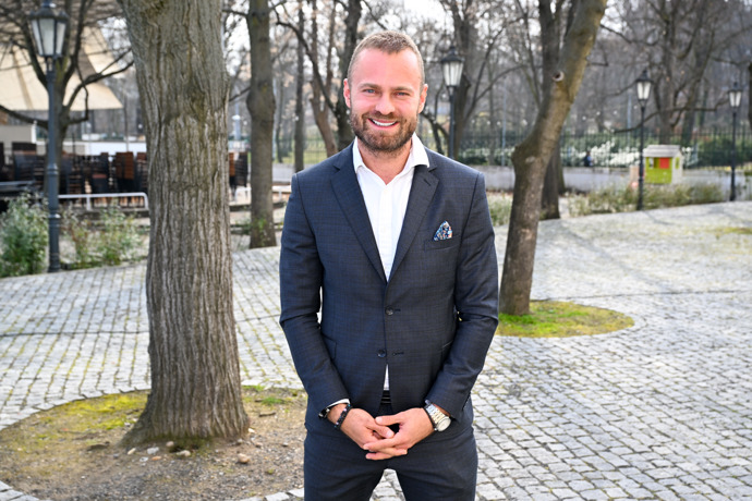 FOTO: Přítomnost žen v posádce je navíc podle něj naprosto nenahraditelná, a to především u vyděšených dětských pacientů.