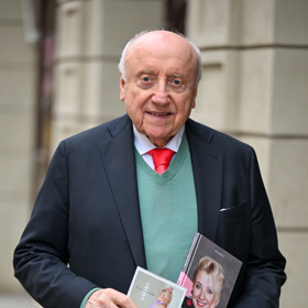 Felix Slováček na křtu vzpomínkové knihy pro Annu Slováčkovou. 