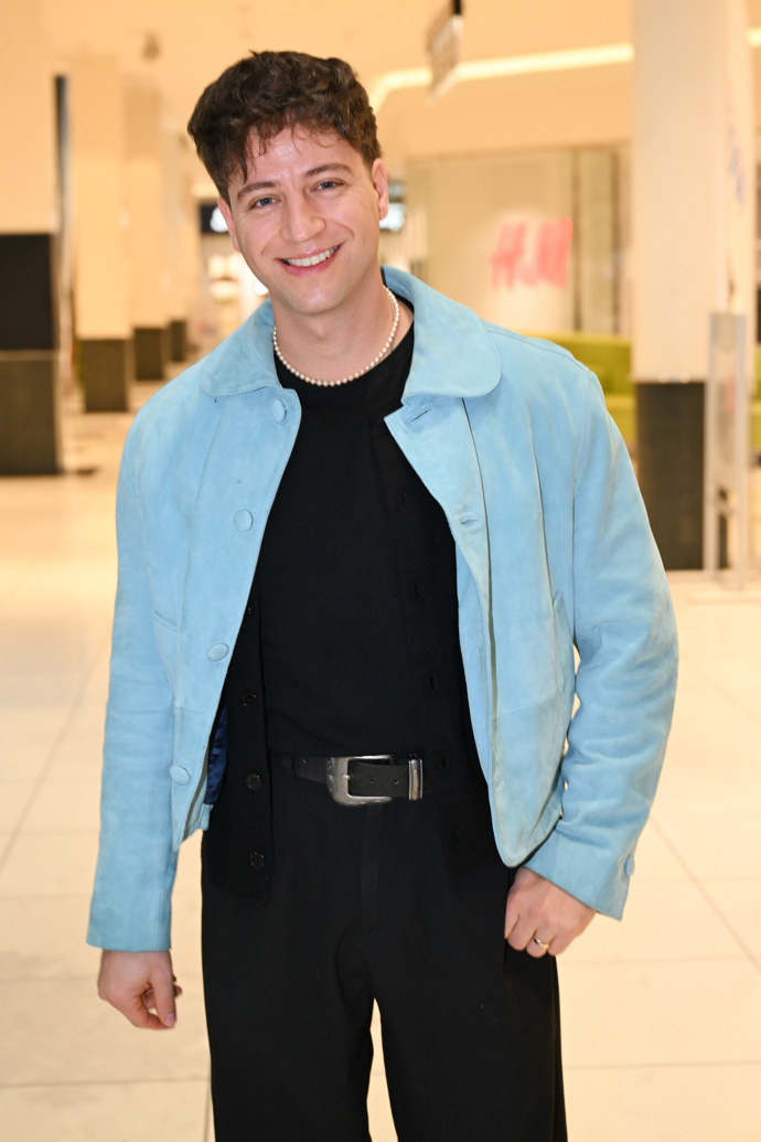 FOTO: Milan Peroutka na slavnostním zahájení výstavy a výtvarné soutěže „Krokodýli v EUROPARKu“ – stránka 11