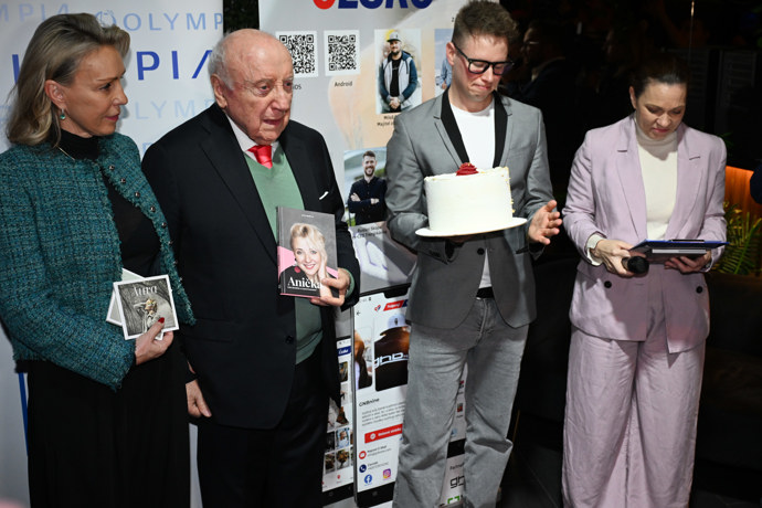 FOTO: Felix Slováček se neubránil emocím. – stránka 8