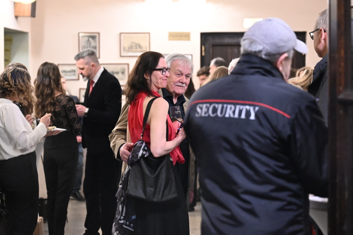 FOTO: Karel Šíp na oslavě narozenin Zdeňka Svěráka. – stránka 2