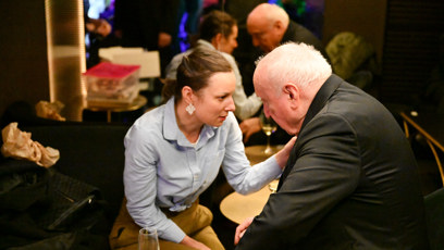 FOTO: Felix Slováček při rozhovoru s Aniččinou paliativní lékařkou Denisou Mlčochovou.