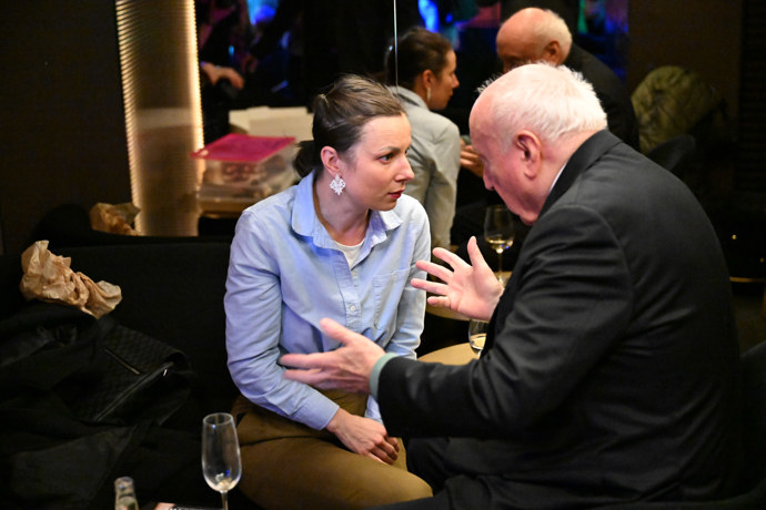 FOTO: Denisa Mlčochová si nenechala ujít křest knihy s názvem Anička. – stránka 2