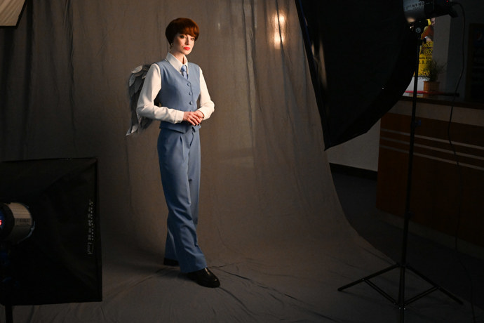 FOTO: Michaela Pecháčková při focení programu k muzikálu Andělé. – stránka 9