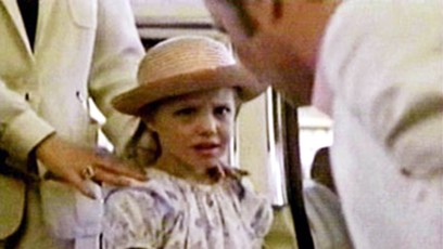 FOTO: Angelina Jolie ve svém úplně prvním filmu Lookin' to Get Out.