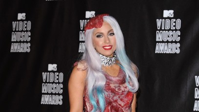 FOTO: Lady Gaga v masových šatech.