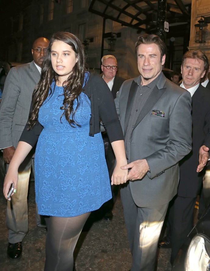 FOTO: Dcera Johna Travolty a Kelly Preston Ella Bleu před lety měla pár kilo nahoře. – stránka 1