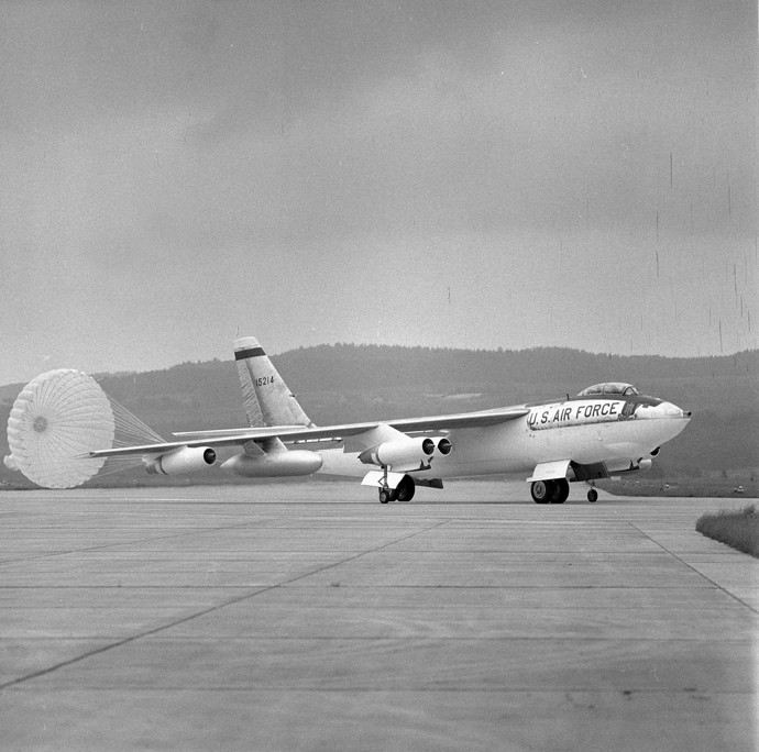 FOTO: V roce 1956 se na nebesích ztratil také Boeing B-47, který převážel jaderný materiál.