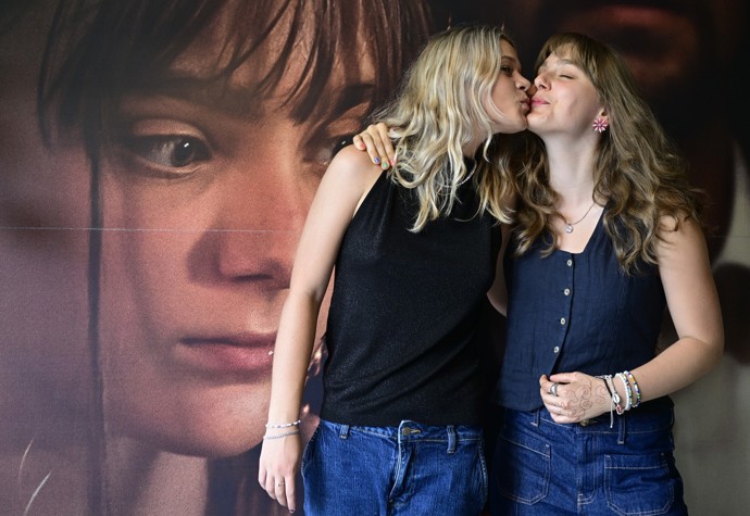 FOTO: Maya Kintera ztvárnila v Sbormistrovi starší sestru zneužívané dívky. – stránka 2