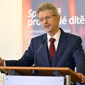 Miloš Vystrčil je šéf Senátu.