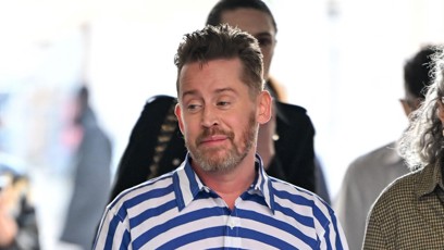 FOTO: Macaulay Culkin přijel na pařížský týden módy v netradiční košili.