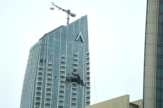 FOTO: Následky útoku dronu v Dubaji. – stránka 6