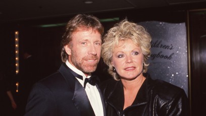 FOTO: Chuck Norris s Dianne Holechek.
