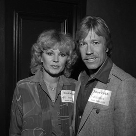 Chuck Norris se svou první láskou Dianne Holechek. 