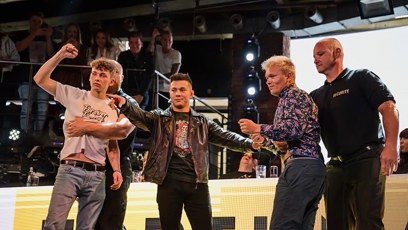 FOTO: Leoš Svoboda má za sebou líbačku s Klukem s kamením.