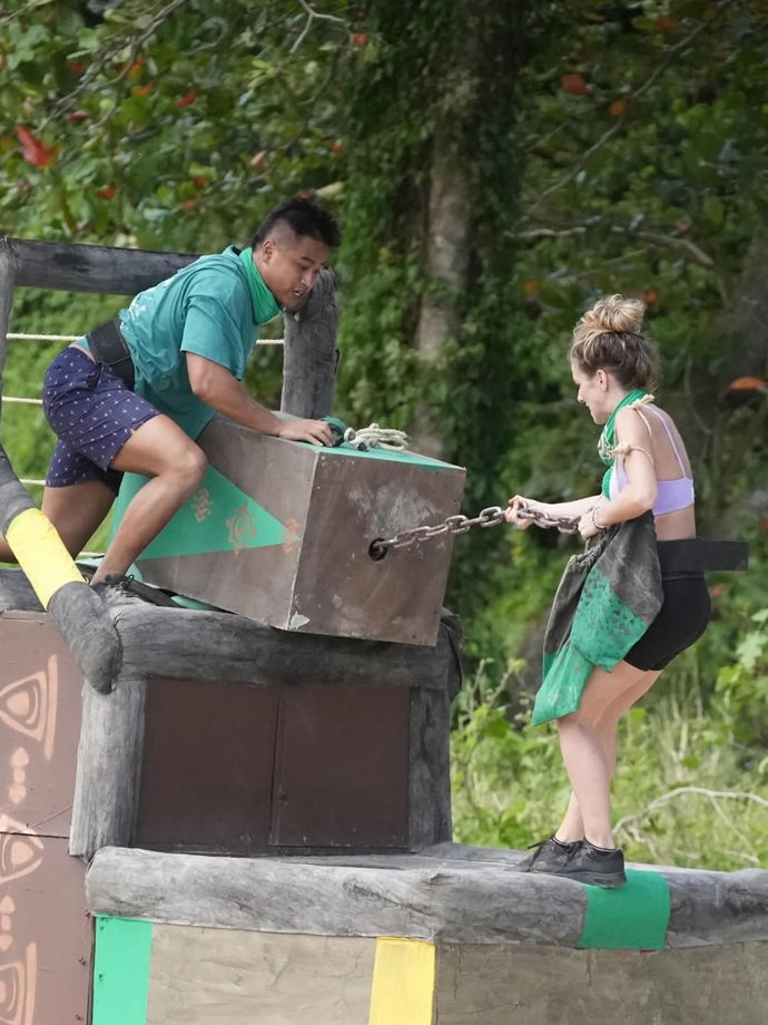 FOTO: Bára Hošková během hry s Lukášem Švecem. – stránka 76