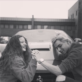 Adam Kajumi sdílel vzpomínkové příspěvky pro zesnulou Mínu.