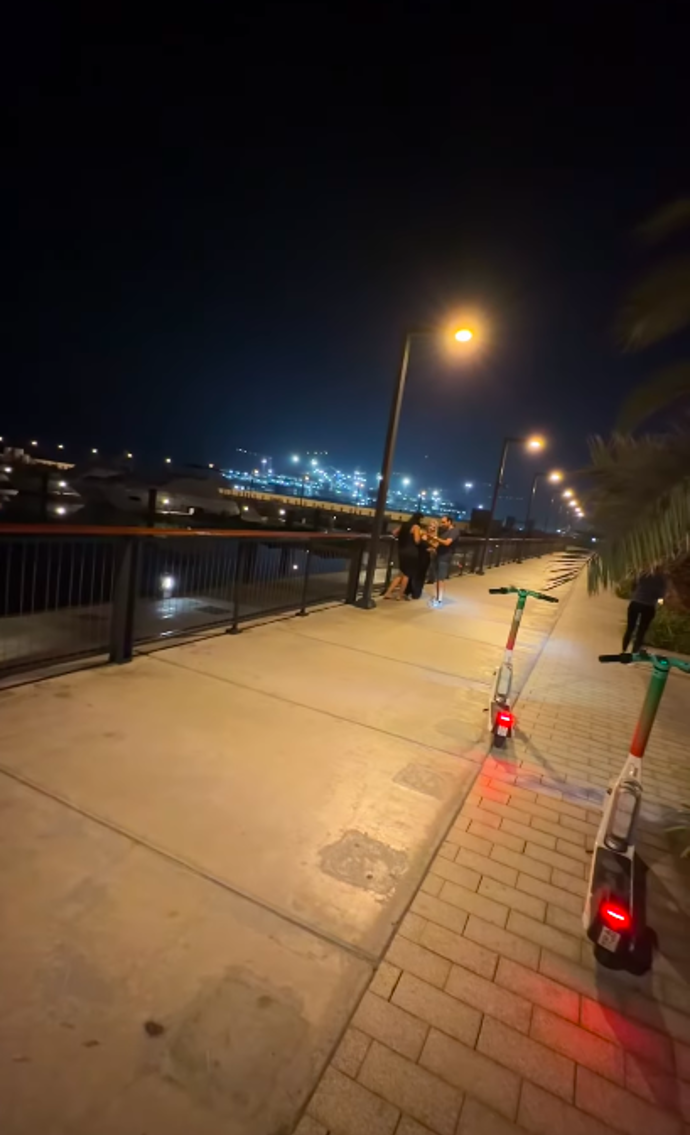 FOTO: Ukázal, že v Dubaji je klid. – stránka 2