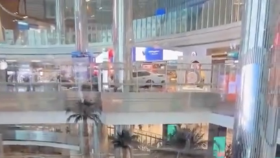 FOTO: Přeplněná Dubajská letiště