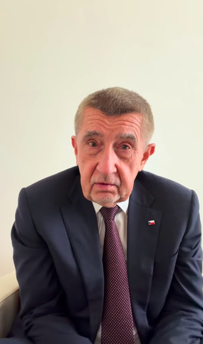 FOTO: Andrej Babiš vzal řešení krize s uvízlými Čechy na Blízkém východě do vlastních rukou. – stránka 3