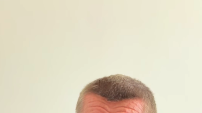 FOTO: Na svých sociálních sítích se pochlubil tím, že osobně obvolával i vedení dubajských aerolinek Emirates.