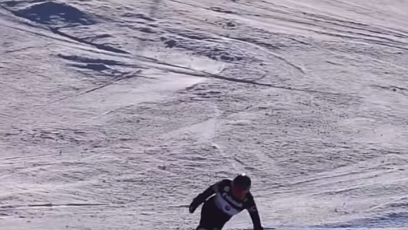 FOTO: V úterý odpoledne smetl v cílové rovince teprve šestnáctiletou snowboardistku.