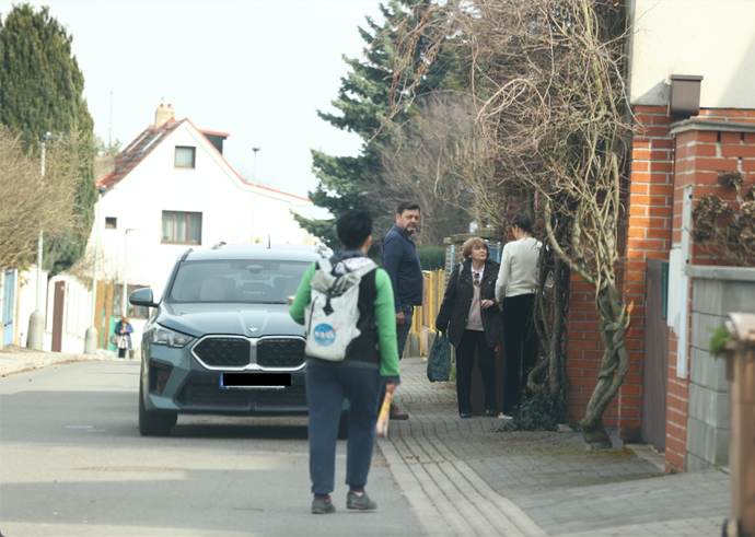 FOTO: Ornella Koktová si byla převzít dům. – stránka 62