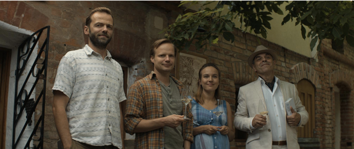 FOTO: Kryštof Hádek, Lukáš Langmajer, Tereza Ramba a Miroslav Táborský ve filmu 3Bobule.