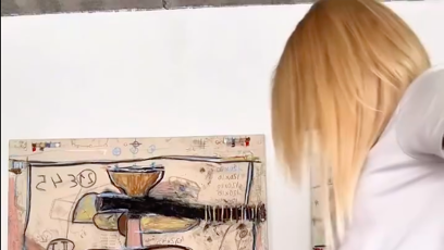 FOTO: Šťastnou zprávu oznámili fanouškům prostřednictvím vtipného a originálního videa ze svého domova.