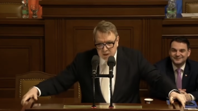 FOTO: Aleš Juchelka v ostré hádce v Poslanecké sněmovně.