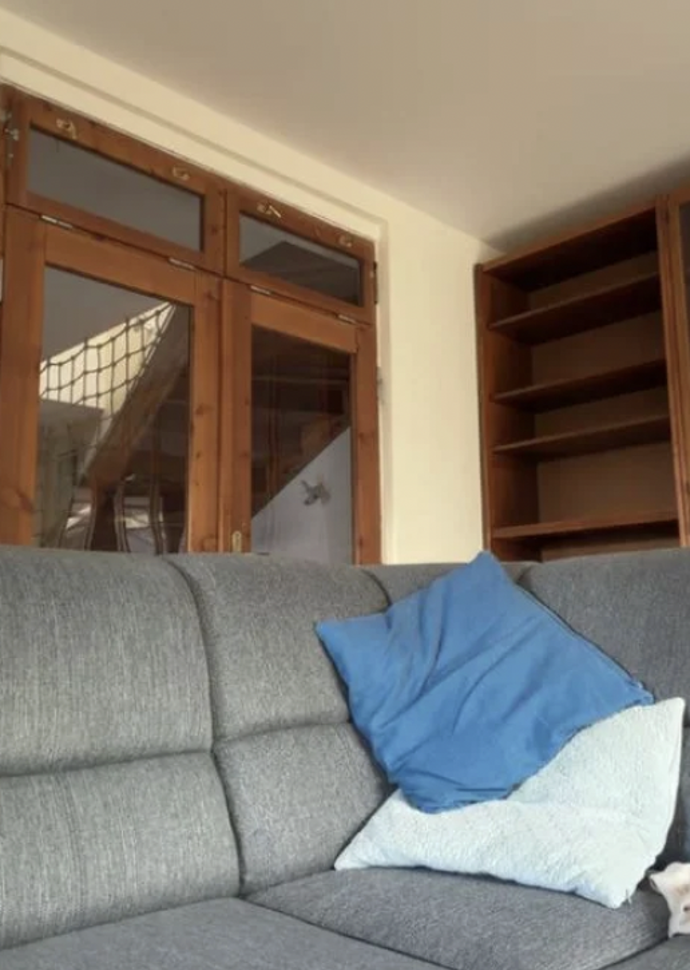 FOTO: Ornella Koktová se stěhuje. – stránka 27