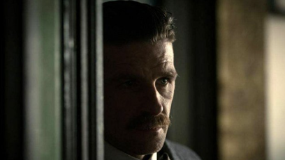 FOTO: Paul Anderson alias Arthur Shelby na snímku ze seriálu Peaky Blinders.