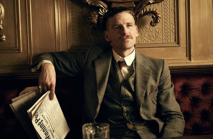 FOTO: Paul Anderson se ve filmu Peaky Blinders: Nesmrtelný muž neobjeví.