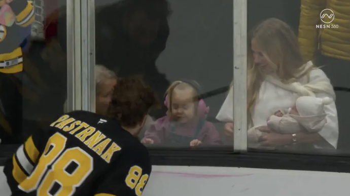 FOTO: David Pastrňák měl v hledišti největší podporu.